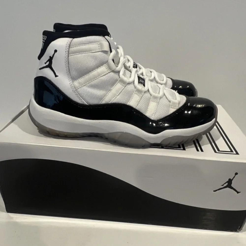New Air‎ Jordan 11 Retro Concord 2011 Mid Top Lace Up Sneaker Men 378037-10